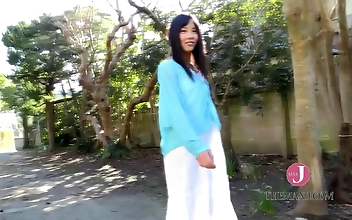 Wow! Explore the Sexy and Sensual MarrayDOGA Water World with Emiri Kuroshima