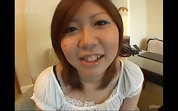 JAV Beauty's Electric Massage Machine Orgasm Experience - Exclusive Amateur Video!