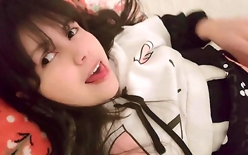 Witness the Sexy Teenage Body of Hana Lily!