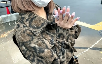 Cheating Japanese GF gives blowjob to secret lover