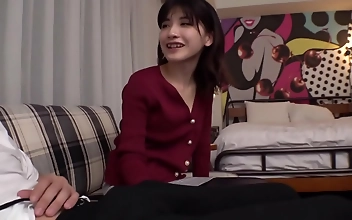 Get Ready for a Sensory Overload with this Sultry Japanese Otaku Girl